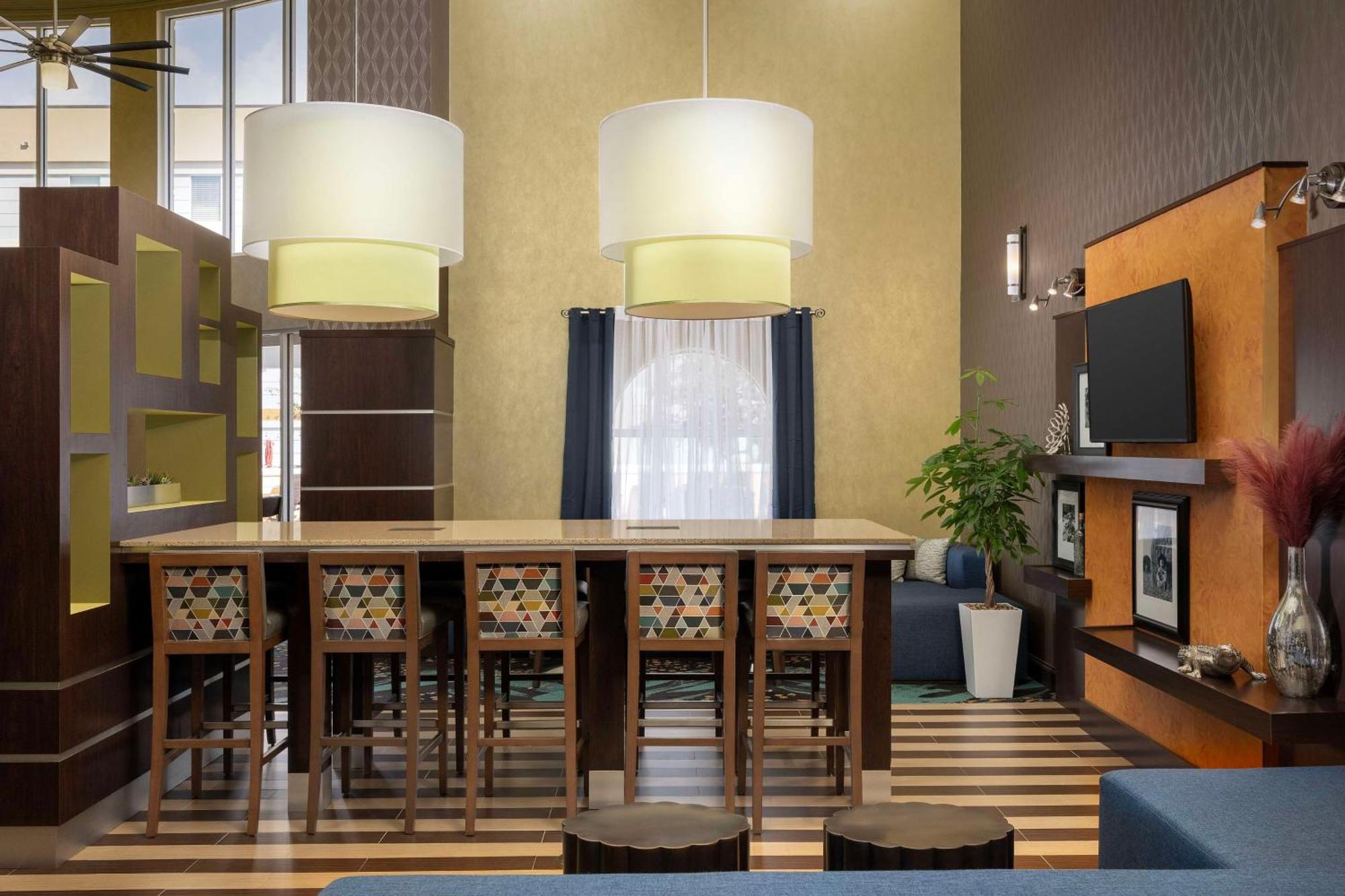 Hampton Inn & Suites Лейк-Сіті Екстер'єр фото